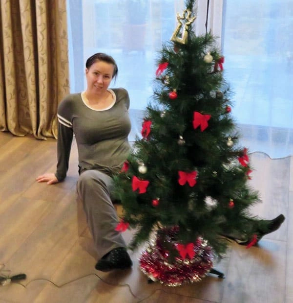 Любовница под Новый год раздвинула ноги ( 24 фото )