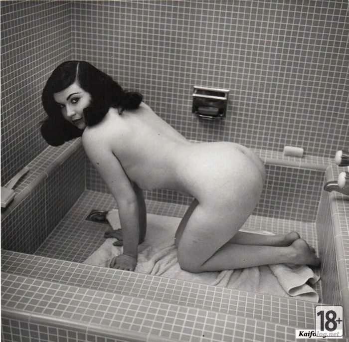 Эротика в черно-белых тонах