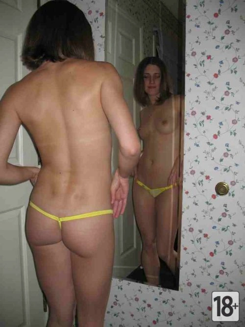 Русские жены ходят дома совершенно голые