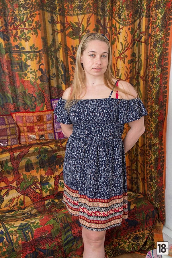 Фото: Русская блондинка с сиськами, созданная для страсти